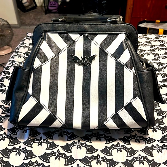 Killstar Never Tryst the Living Tote - Picture 1 of 5